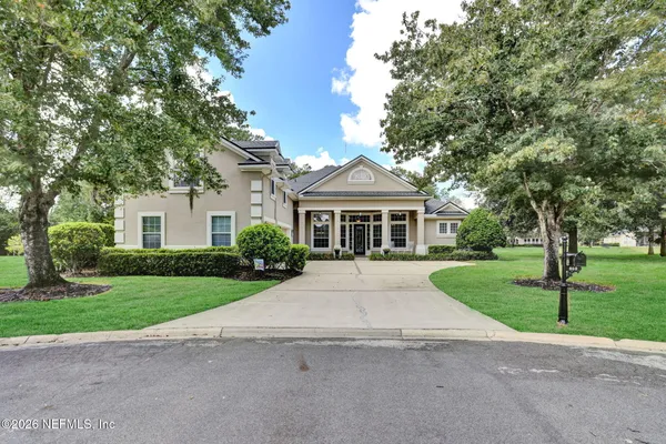 808 RESTON CT