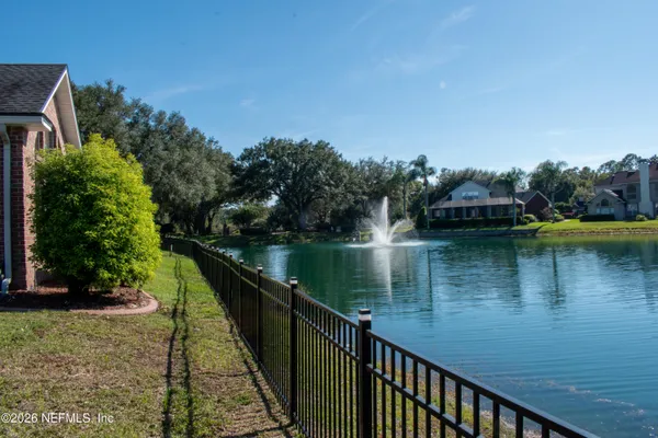 1156 EMILYS WALK LN
