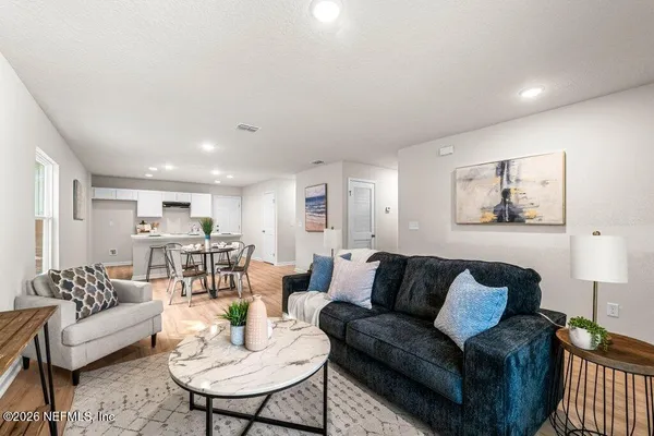 210 W 54TH ST