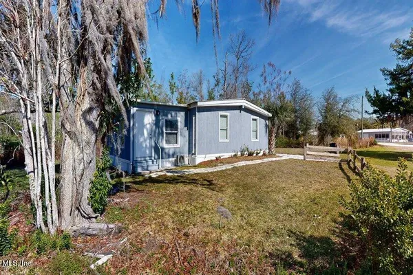 152 ALLIGATOR CIR