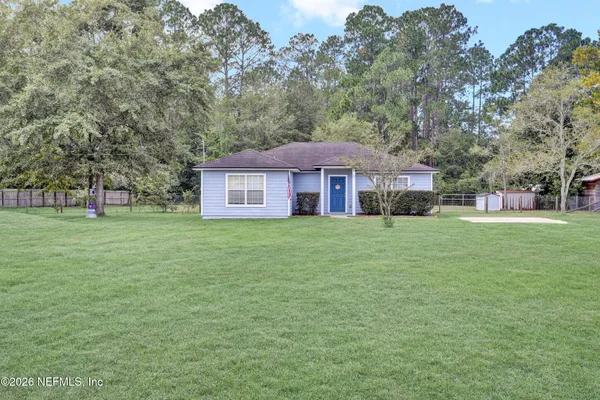 11 PEPPERMINT AVE