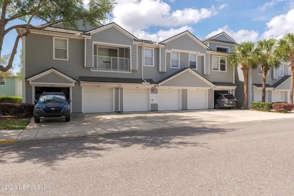 7060 DEER LODGE CIR 112