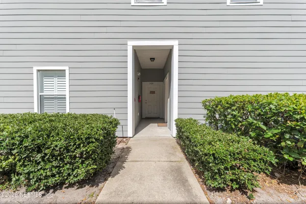 7060 DEER LODGE CIR 112