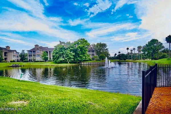 300 SANDIRON CIR 327