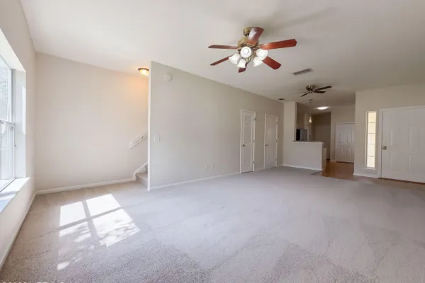 1211 SOUTHERN STREAM CT