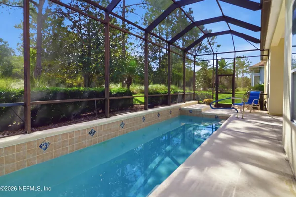 1136 INVERNESS DR
