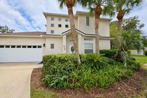 613 CEDAR BOUGH CT