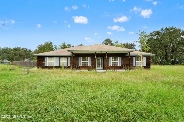 525 HICKORY DR