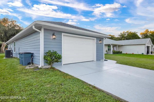 163 LAKE MARGO DR