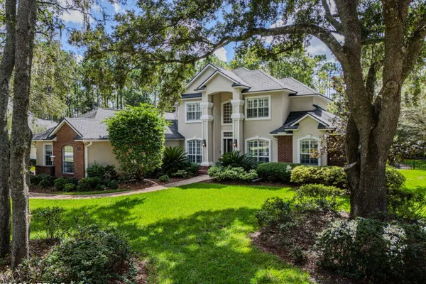 205 E KARI CT