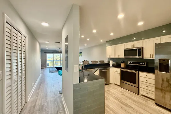 1701 1ST ST 11B