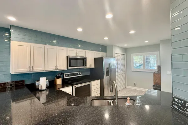 1701 1ST ST 11B