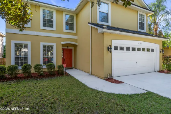 1433 BLUE SPRING CT