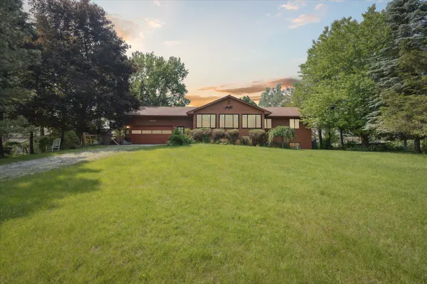 8886 COLEMAN RD
