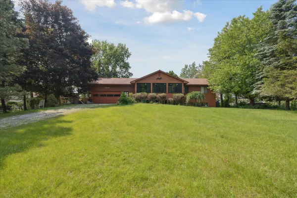8886 COLEMAN RD