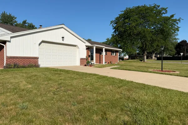 450 COLLEGE PARK DR