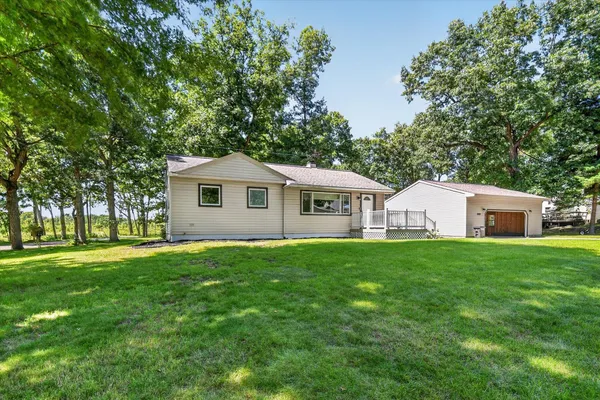 8929 ROBINWOOD CT