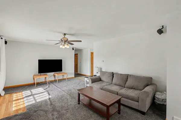 4704 ROHR RD