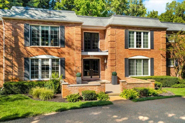 1750 TIVERTON RD