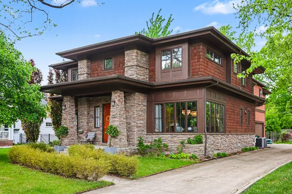1523 VILLA RD