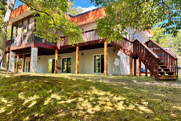 1001 S 10 1/2 MILE RD