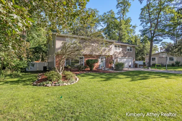 1730 MAUNTA LN