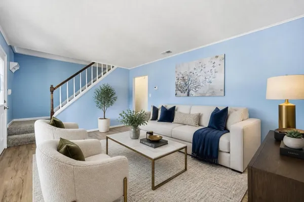 905 MEDFORD CT