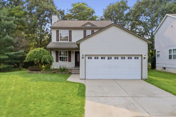 608 HERITAGE CIR