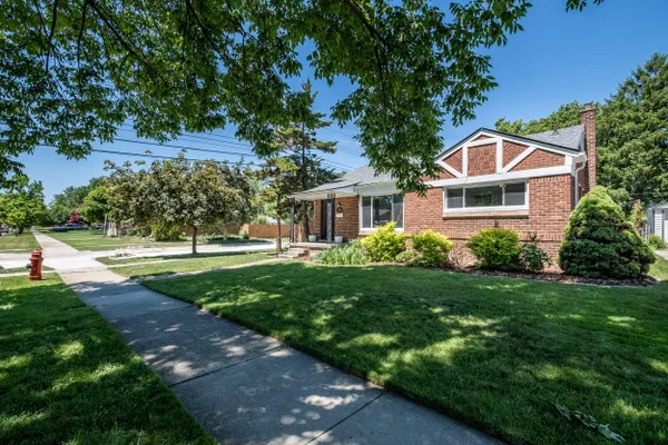 332 NORMANDY RD