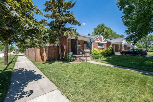 332 NORMANDY RD