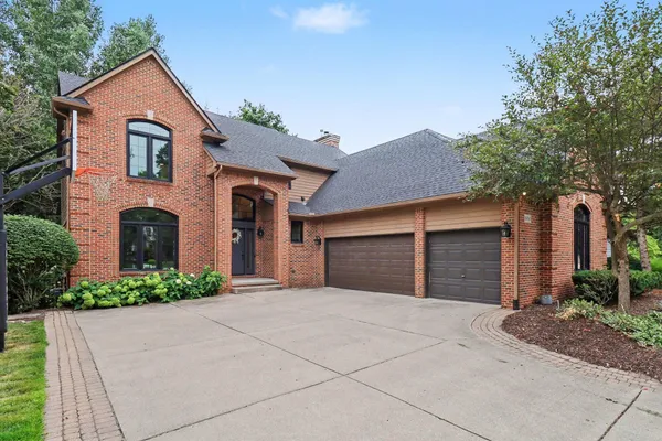 18080 CASCADE DR