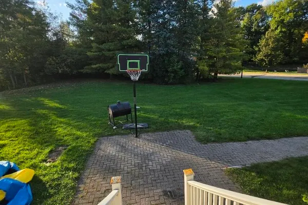 1119 FAIRWAY DR