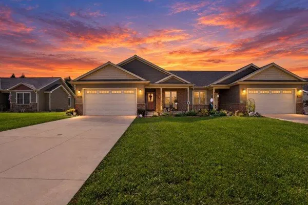 788 MEADOWS CT