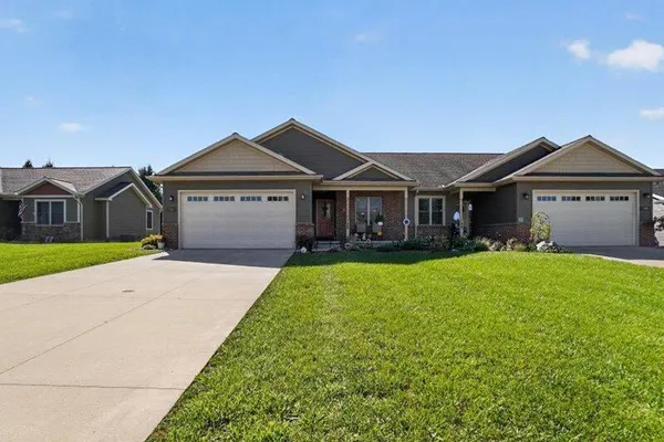788 MEADOWS CT