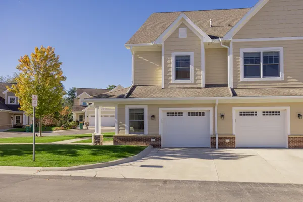 503 BOARDWALK LN