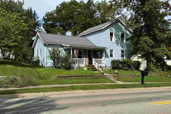 153 OKEMOS ST