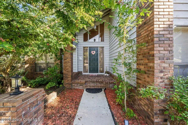 594 HUMMINGBIRD DR