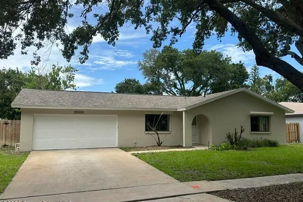2024 HOGAN DR