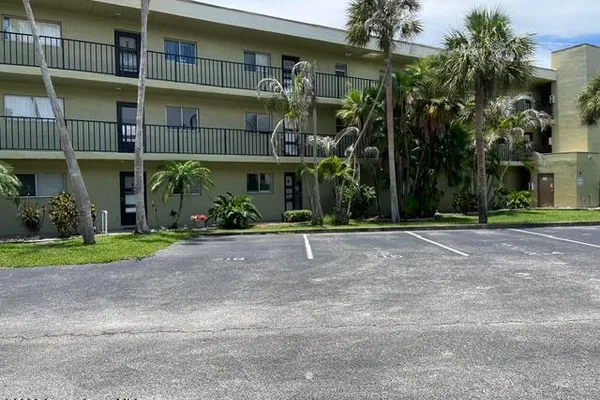 1001 W EAU GALLIE BLVD 314