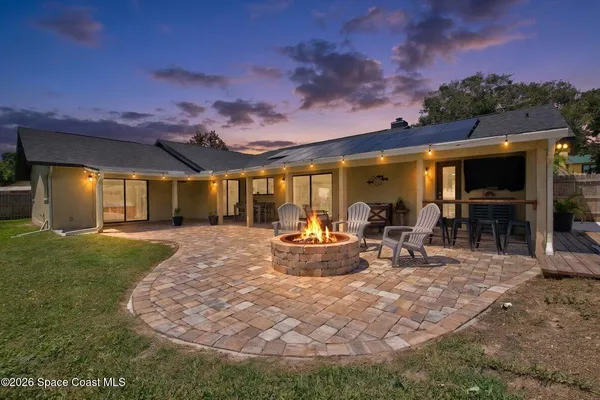 200 FOREST HILL DR