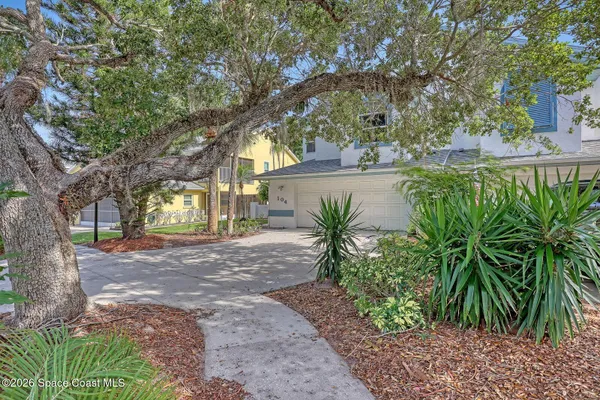 104 OCEAN GARDEN LN