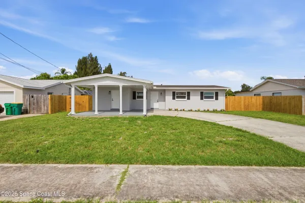 1085 MONTEGO BAY DR