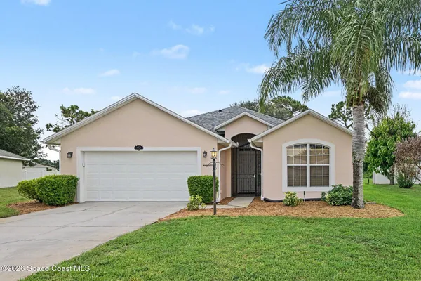 952 TAVERNIER CIR
