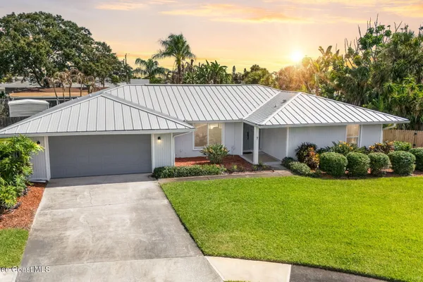 7 JUDY CT