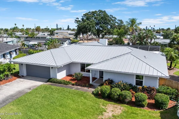7 JUDY CT