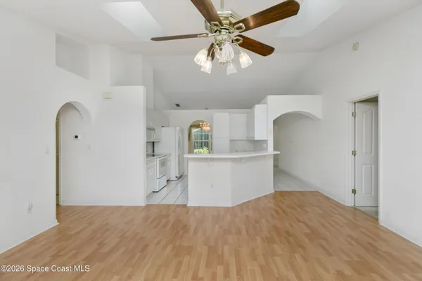 3966 TANGLE DR