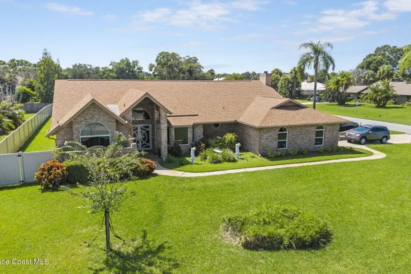 3116 FAIRVIEW DR