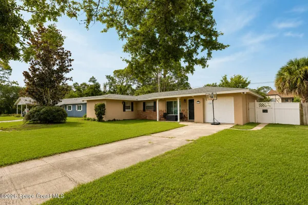 485 BIRCHWOOD LN