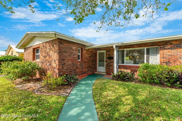 366 CORAL DR