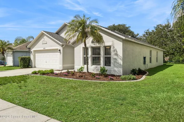 1672 SAWGRASS DR